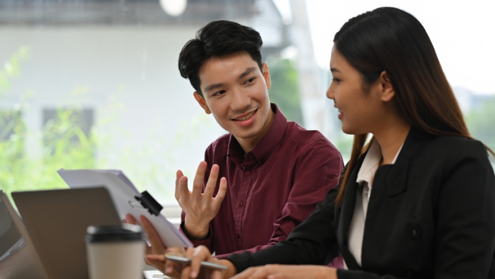 tampa-cpa-client-consultation-meeting CPA services for small businesses in Tampa from Hacker, Johnson & Smith PA